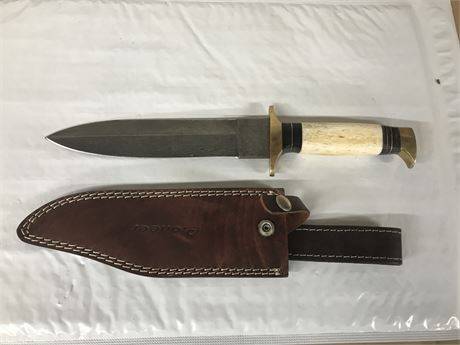 Pioneer Knife with Sheath