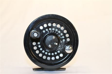 Scientific Angler System 2 Fly Reel 10/11 Used